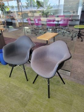 C72773 - Herman Miller Eames Bucket Chair