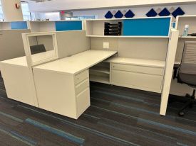 W7331 - Steelcase Answer Workstations