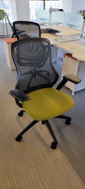 C72795 - Knoll ReGeneration Office Chairs