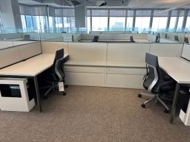 W7335 - Steelcase Answer Cubicles
