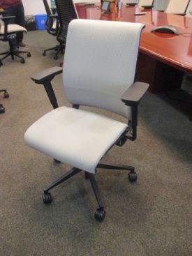 C72633 - Steelcase Think Chairs