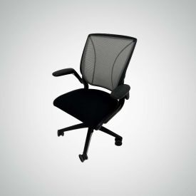 C72011 - Humanscale World Chairs