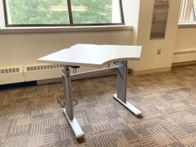 D23207 - Steelcase Corner Sit-Stand Desks