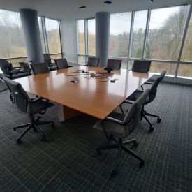 T23537 - Neinkamper  Meeting Table