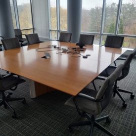 T23537 - Neinkamper  Meeting Table