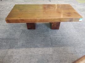 R7400 - Wood Coffee Table