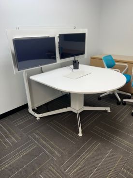 T23425 - Media:scape Meeting table and Monitors by Steelcase