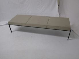 R7541 - Artek bench