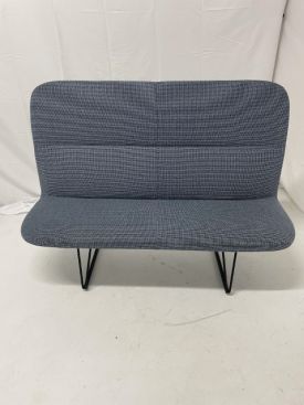 R7579 - Davis Loveseat
