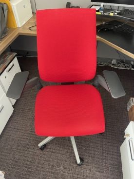 C72062 - Steelcase Gesture Chairs