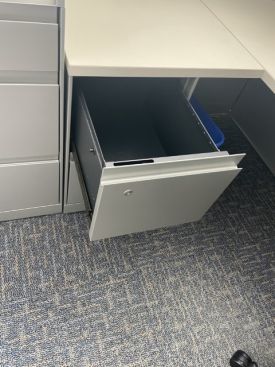 F7428 - Steelcase F/F Pedestals