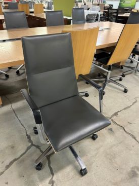 C72030 - Davis Sola Chair