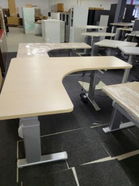D23298 - Sit-Stand Corner Worksurfaces