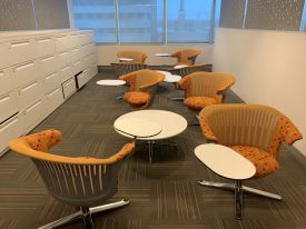 R7494 - Steelcase i2i Swivel Chair with Writing Tablet