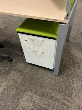 F7388 - Steelcase BF Mobile Pedestals